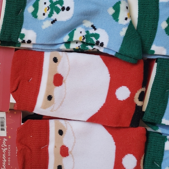 x18 NWT Kids Christmas Socks Childrens Holiday Socks Santa Snowman Dinosaurs - Picture 7 of 12